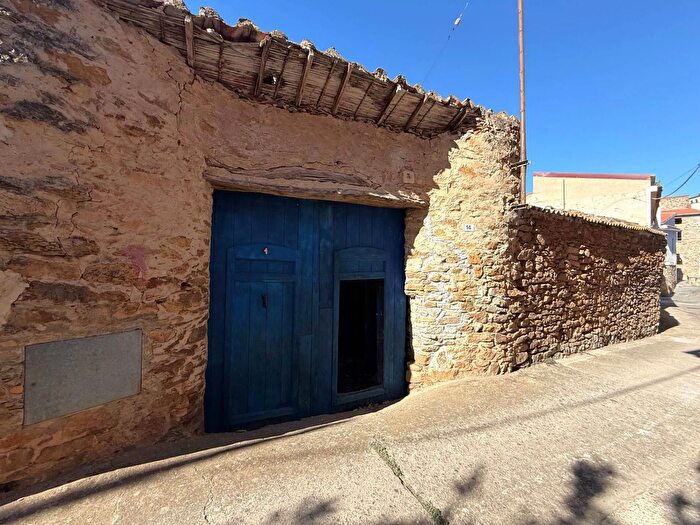 Casa bilocale in vendita in Via Cesare Battisti, Armungia