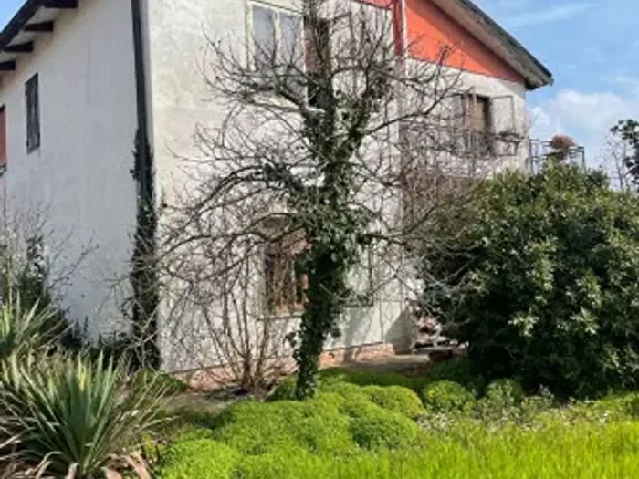 Casa quadrilocale in vendita in Poiana Maggiore