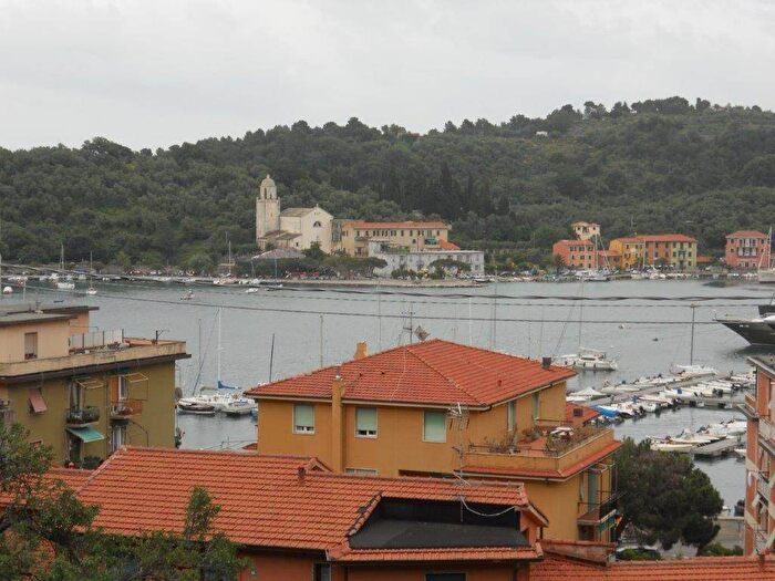 Appartamento trilocale in affitto in Centro, Portovenere