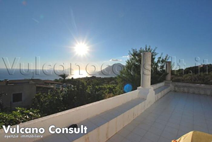 Casa trilocale in vendita in Sp, Lipari