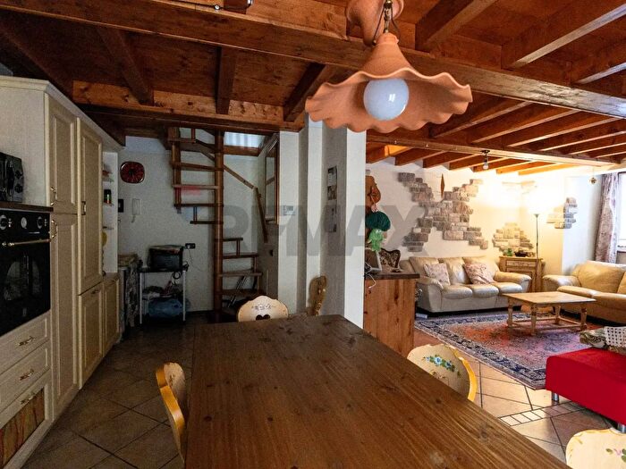 Appartamento con 5 locali in vendita in Ponte Di Legno