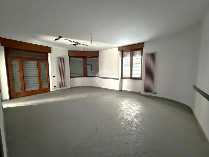 Casa con 6 locali in vendita in Via Antonio Guadagnini, Esine