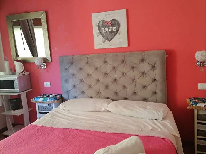 Appartamento monolocale in affitto in Via Emanuele Notarbartolo, Notarbartolo Sciuti, Palermo