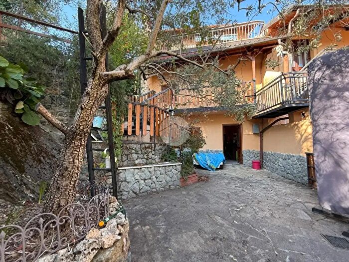 Casa trilocale in vendita in Borgata Colombo, Villar Dora