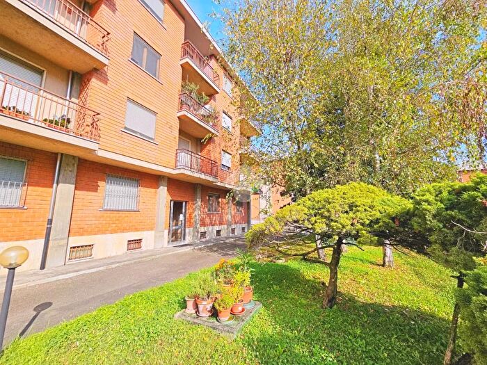 Appartamento quadrilocale in vendita in Via Prospero Gozzo, Alessandria