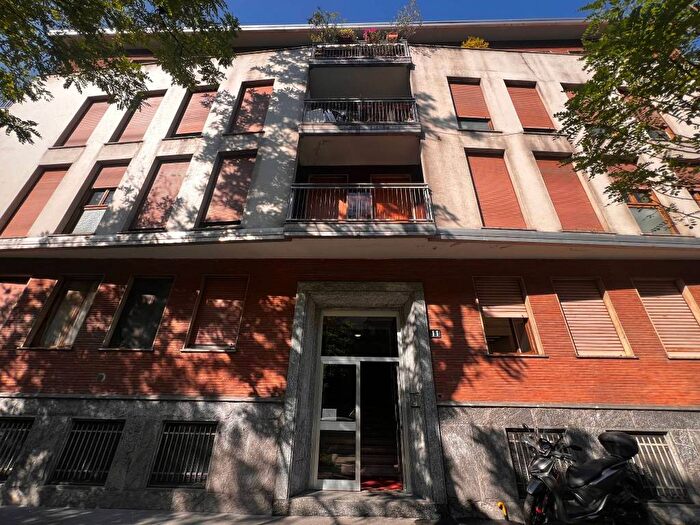 Appartamento bilocale in affitto in Via Tavazzano, Certosa, Milano