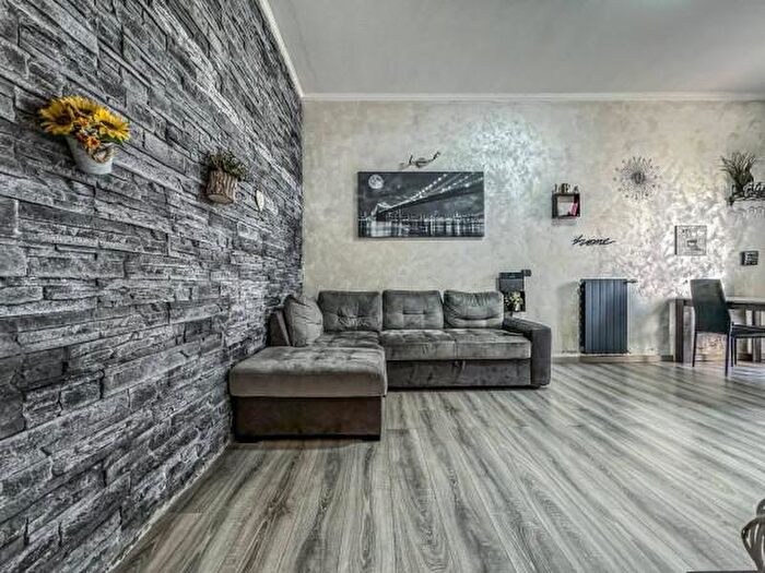 Appartamento quadrilocale in vendita in Via di Dragone, Roma