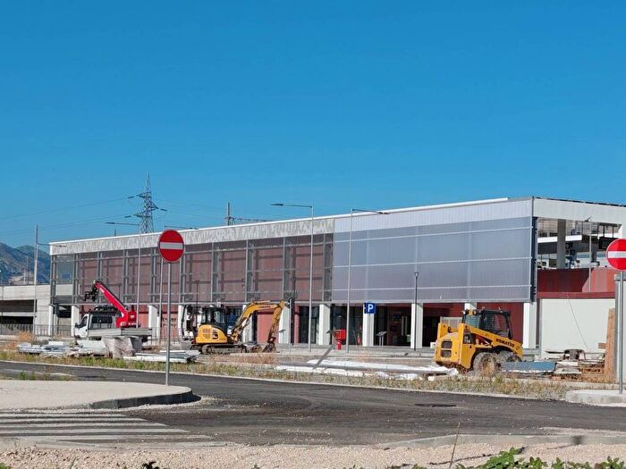 Appartamento quadrilocale in affitto in Via Don Girolamo Maruccella, Acerra