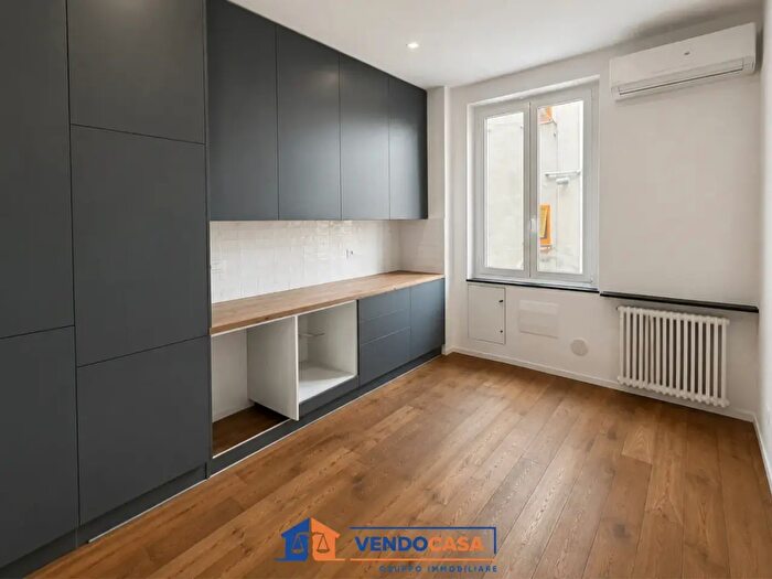 Appartamento quadrilocale in vendita in Via Gio Maria Olgiati, Genova