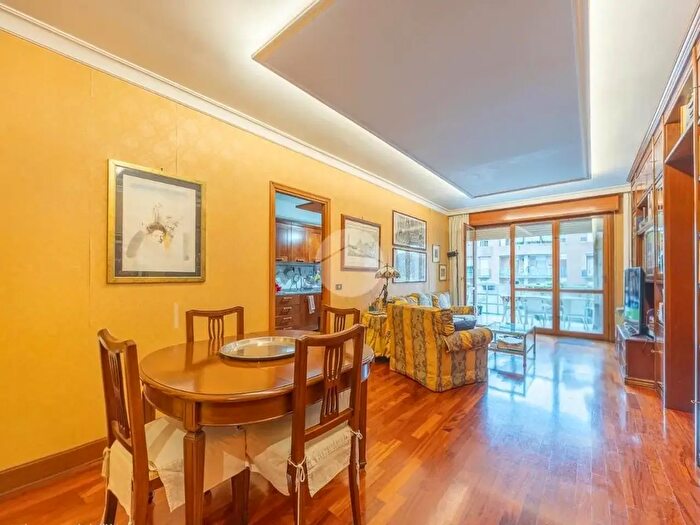 Appartamento quadrilocale in vendita in Via Diego Fabbri, Roma