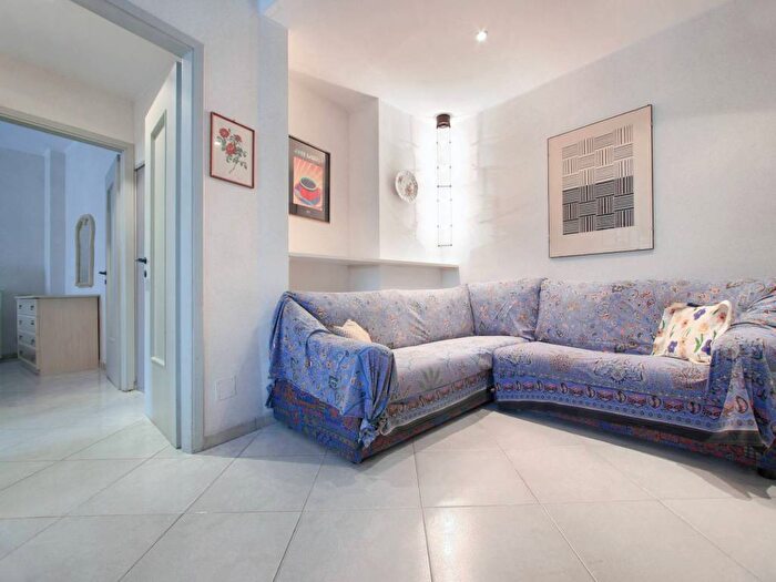 Appartamento trilocale in affitto in Via Roma Borgo Barusso, Alassio