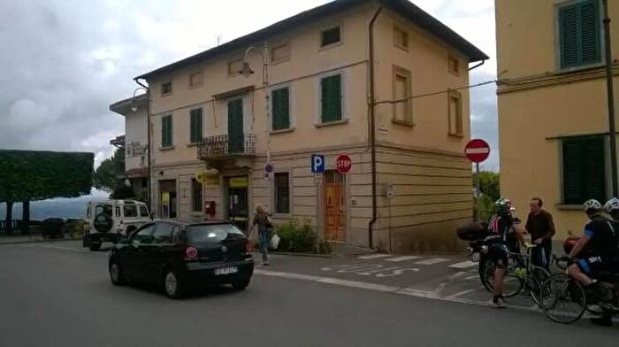 Casa monolocale in vendita in Piazza Camillo Benso di Cavour, Montaione