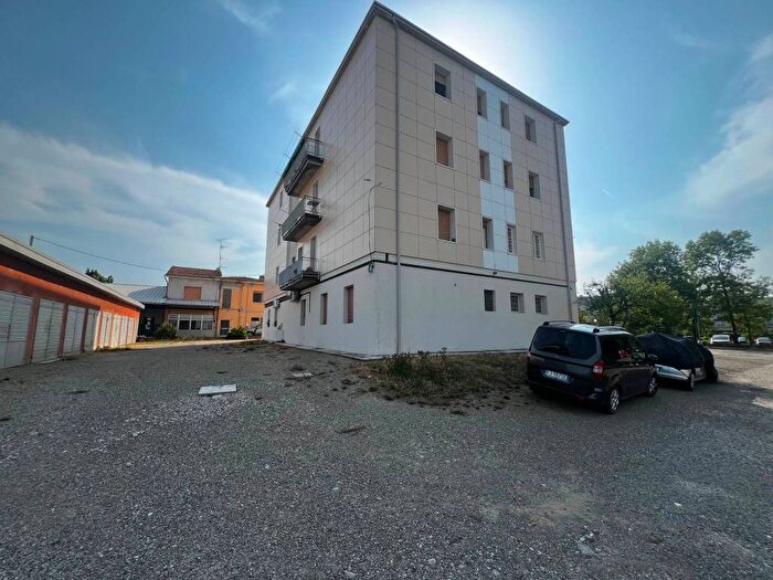 Appartamento trilocale in affitto in Via Tolara di Sopra, Centro, Ozzano dell'Emilia