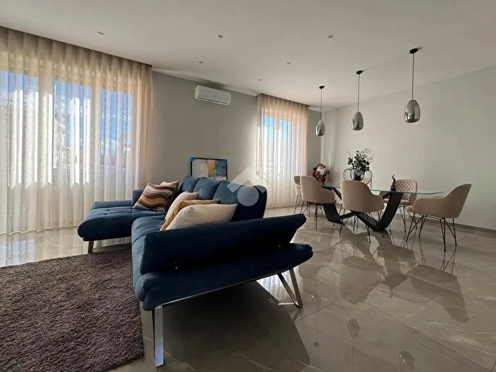 Appartamento quadrilocale in vendita in Via della Libertà, Portici