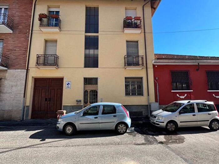 Appartamento quadrilocale in affitto in Via Praciosa, San Pietro, Moncalieri
