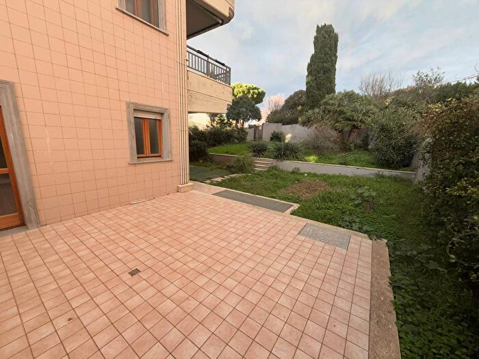 Appartamento trilocale in affitto in Strada Casaletto Rosso, San Gordiano, Civitavecchia