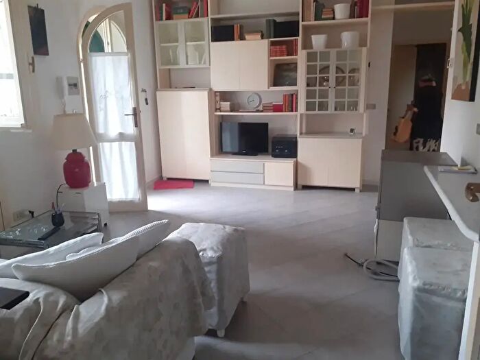 Appartamento trilocale in vendita in Via Ghibuzza, Ravenna