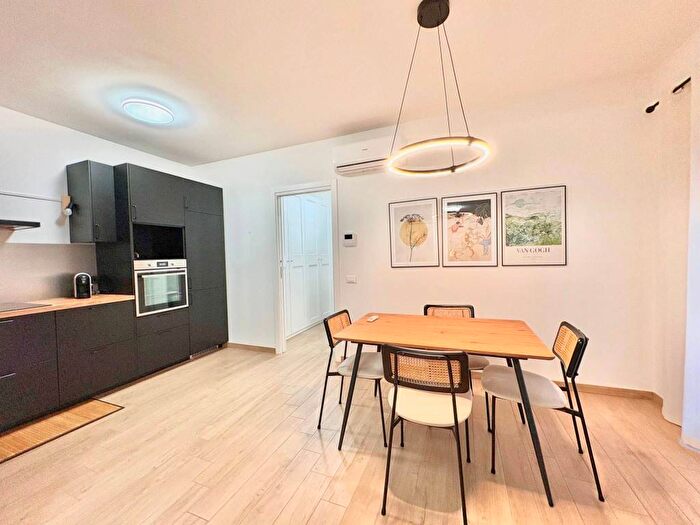 Appartamento bilocale in affitto in Via Imperatore Federico, Fiera, Palermo