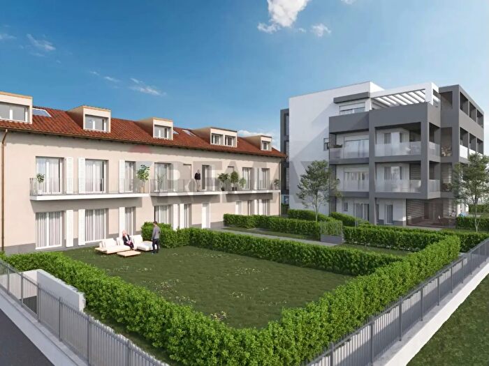 Casa con 5 locali in vendita in Via Confalonieri Snc, Monza