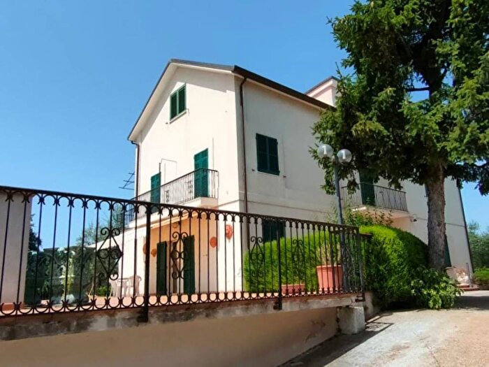 Appartamento trilocale in affitto in Via Colle Belvedere, Centro, Fossacesia