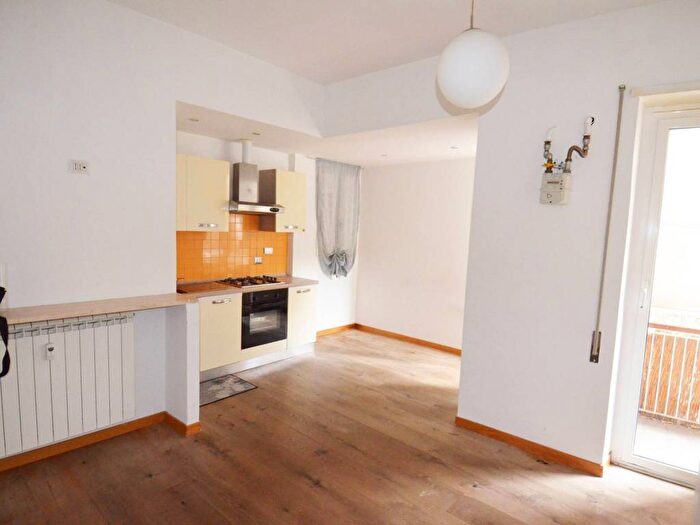 Appartamento bilocale in affitto in Via Fogliano, Africano Villa Chigi, Roma