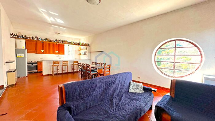 Appartamento con 7 locali in vendita in Località Girini, Dego