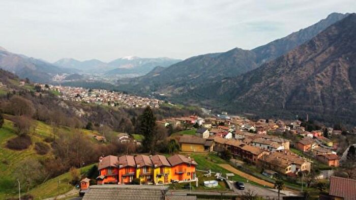 Case in Vendita e in Affitto - 2