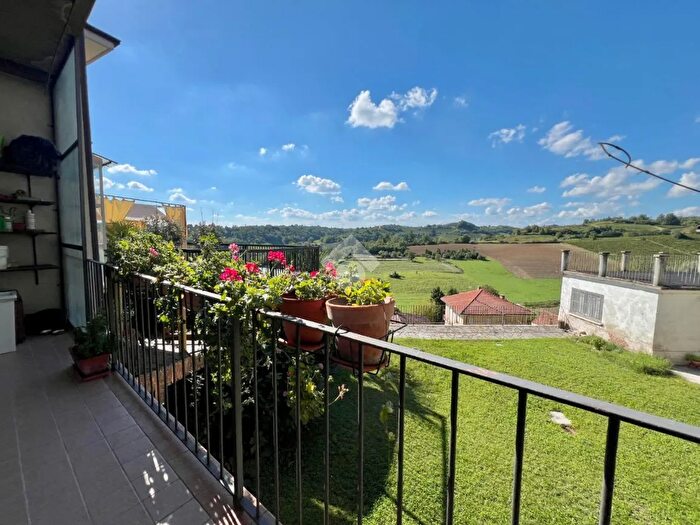 Casa con 5 locali in vendita in Via Argentero, Castelnuovo Don Bosco