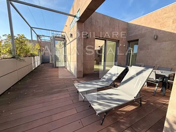 Appartamento con 5 locali in affitto in Via Andrémarie Ampère, Milano