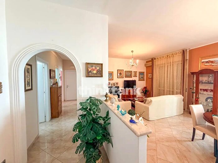 Appartamento quadrilocale in vendita in Viale Scala Greca, Siracusa