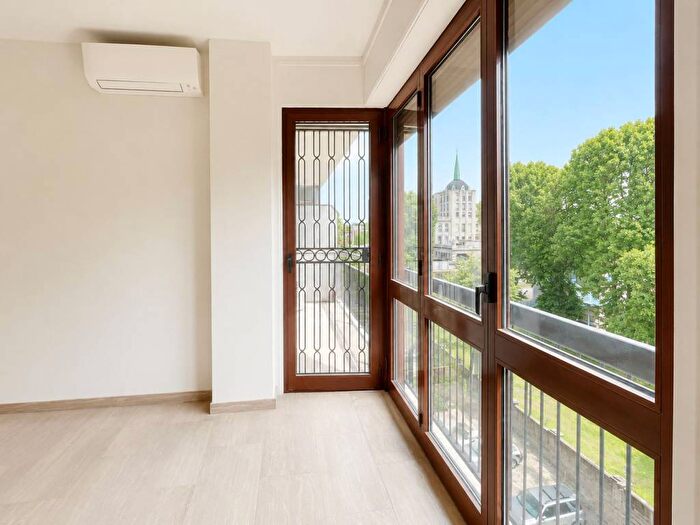 Appartamento trilocale in affitto in Via Luigi Luzzatti, Città Studi, Milano