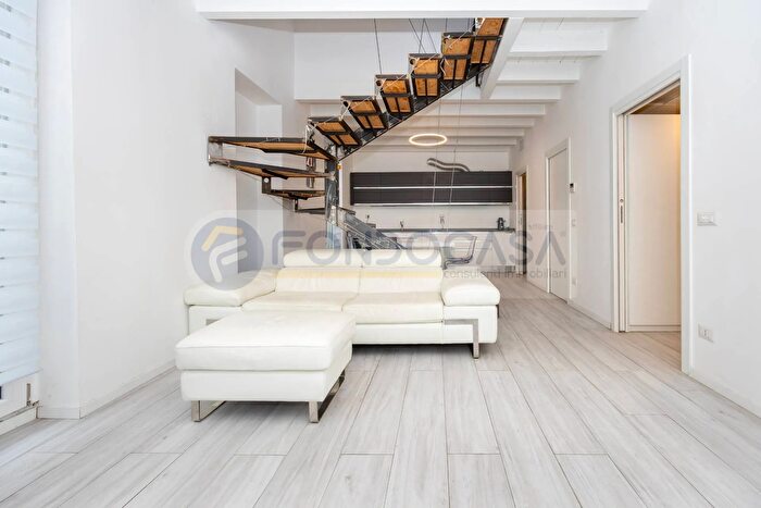 Appartamento trilocale in vendita in Via Ambrogio De Marchi Gherini, Milano