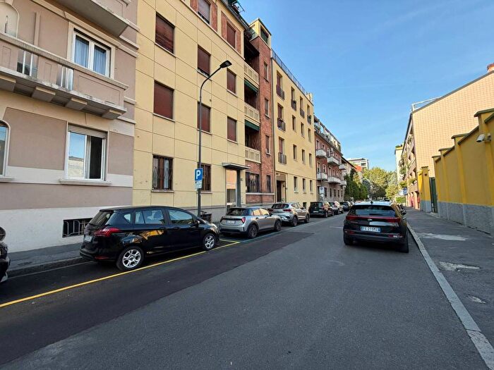 Appartamento monolocale in affitto in Via Cesena, Cenisio, Milano