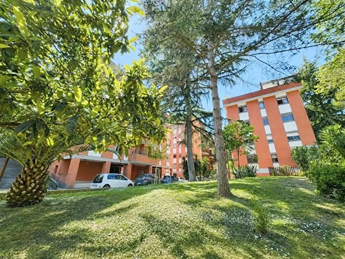 Appartamento trilocale in vendita in Roma