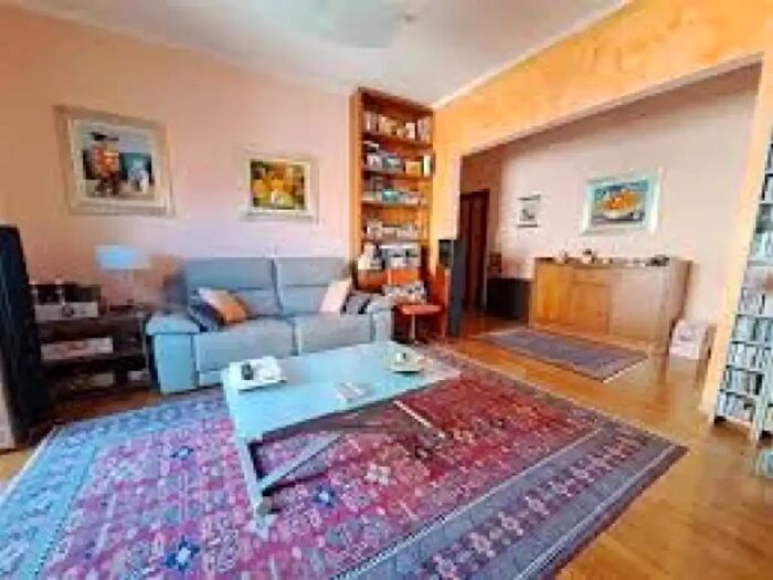 Appartamento trilocale in affitto in Via Giovanni Bellezza, Milano