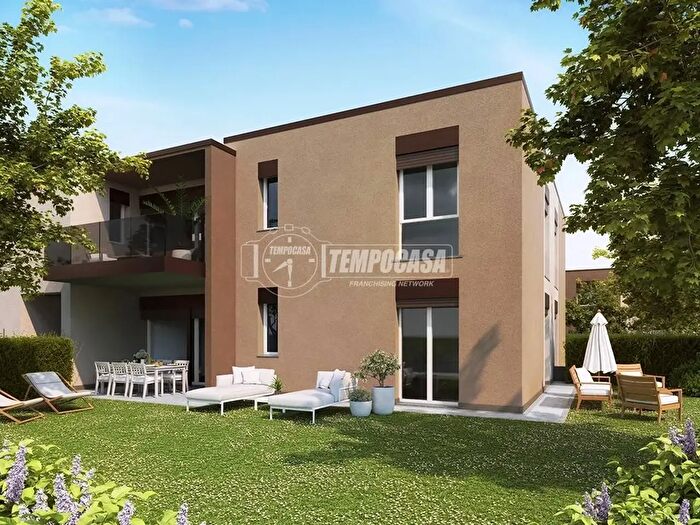 Appartamento trilocale in vendita in Viale Lombardia, Bregnano