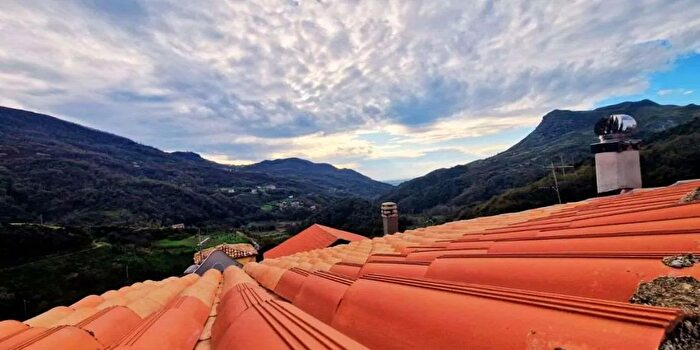 Appartamento trilocale in vendita in Centro Storico, Sangineto