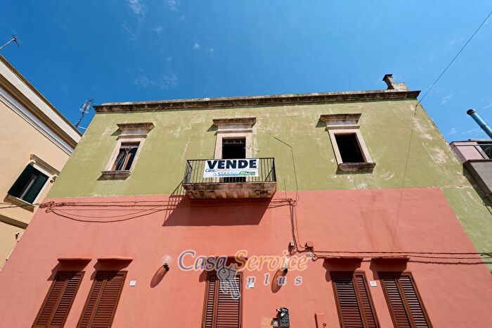 Casa quadrilocale in vendita in Via Roma, Alezio