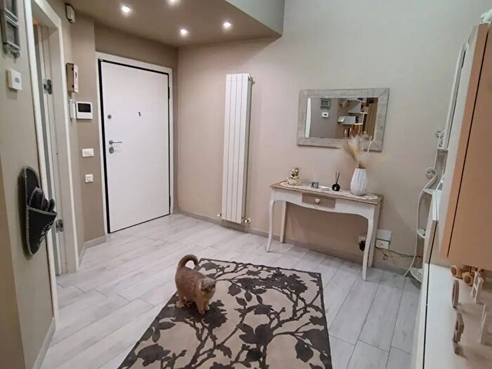 Appartamento con 5 locali in vendita in Carrara