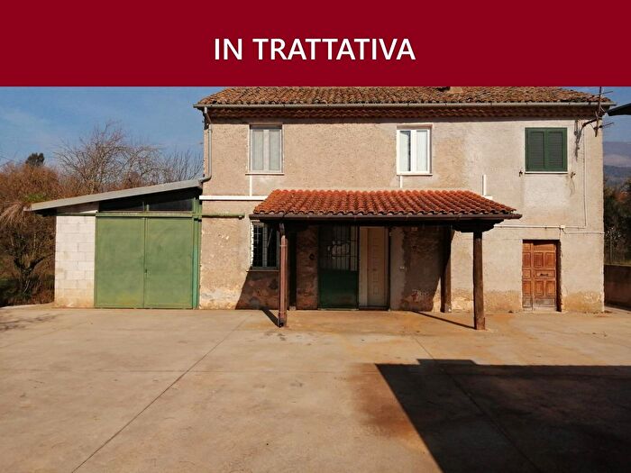 Casa quadrilocale in vendita in Via Carizia, Sezze