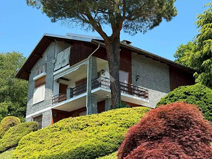 Casa con 13 locali in vendita in Via Benne, Coassolo Torinese