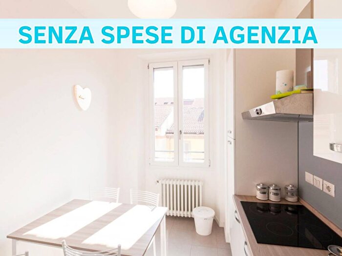 Appartamento trilocale in affitto in Piazza Santa Maria del Suffragio, Indipendenza, Milano