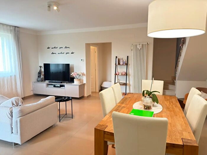 Appartamento con 5 locali in vendita in Via dei Molini, Sarzana