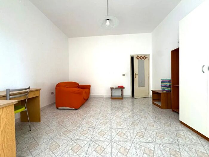 Appartamento trilocale in vendita in Via Tempio, Sassari