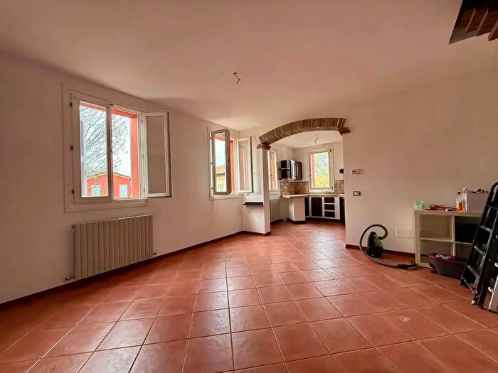 Appartamento trilocale in vendita in Via Monte, Bastiglia