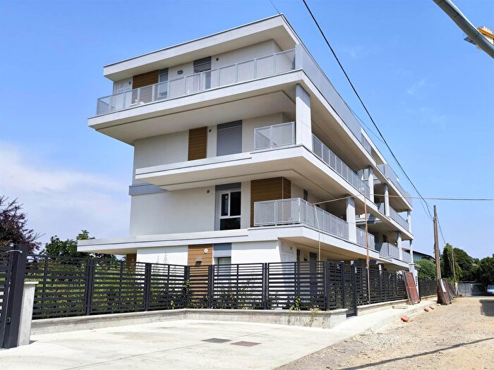 Appartamento quadrilocale in vendita in Via San Francesco, Solaro