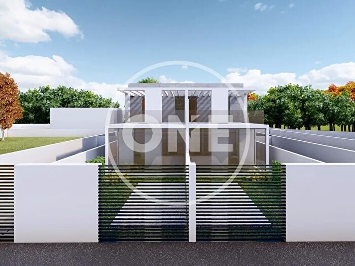 Casa trilocale in vendita in Via Rometta, Roma