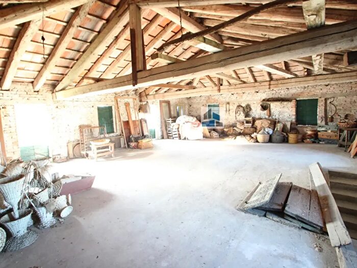 Casa con 6 locali in vendita in Via Desman, Santa Maria Di Sala