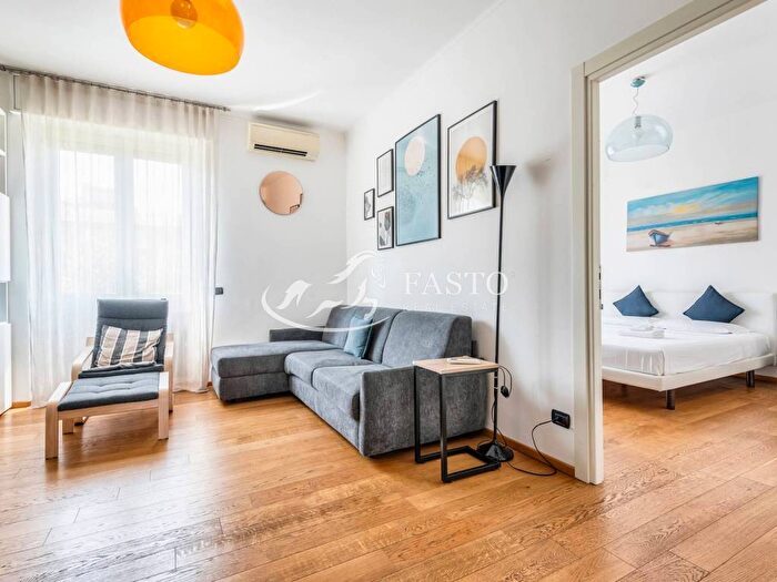 Appartamento bilocale in affitto in Via Cadore, Cadore, Milano