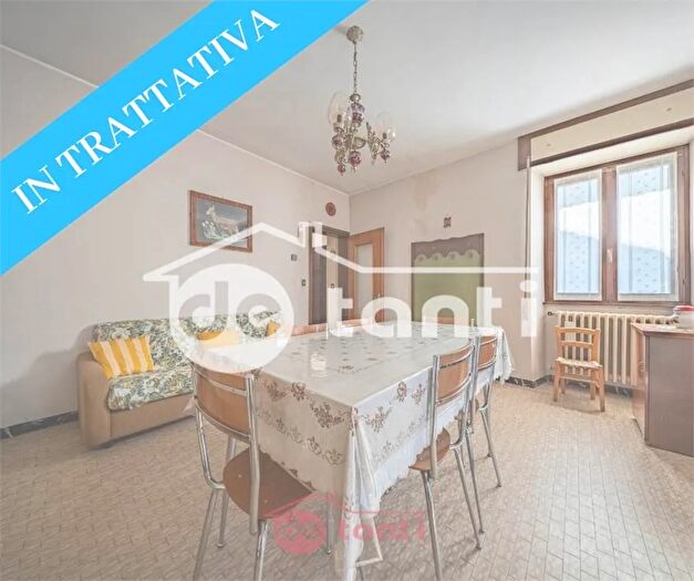 Casa quadrilocale in vendita in Via Corte Verceia So, Verceia